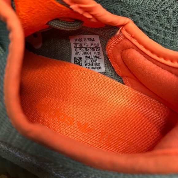 Yeezy Sage size 6 (Mens) 7/7.5 (Womens) - Picture 6 of 10